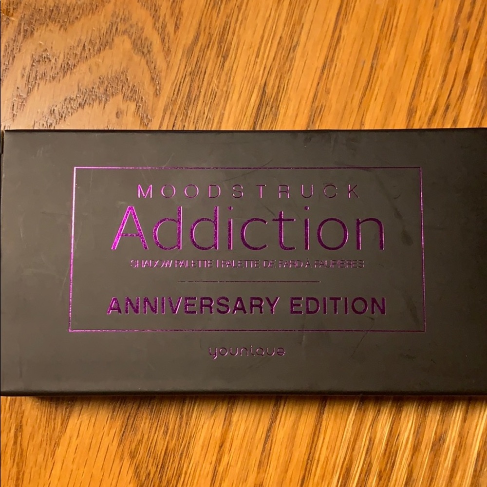younique addiction anniversary edition palette!